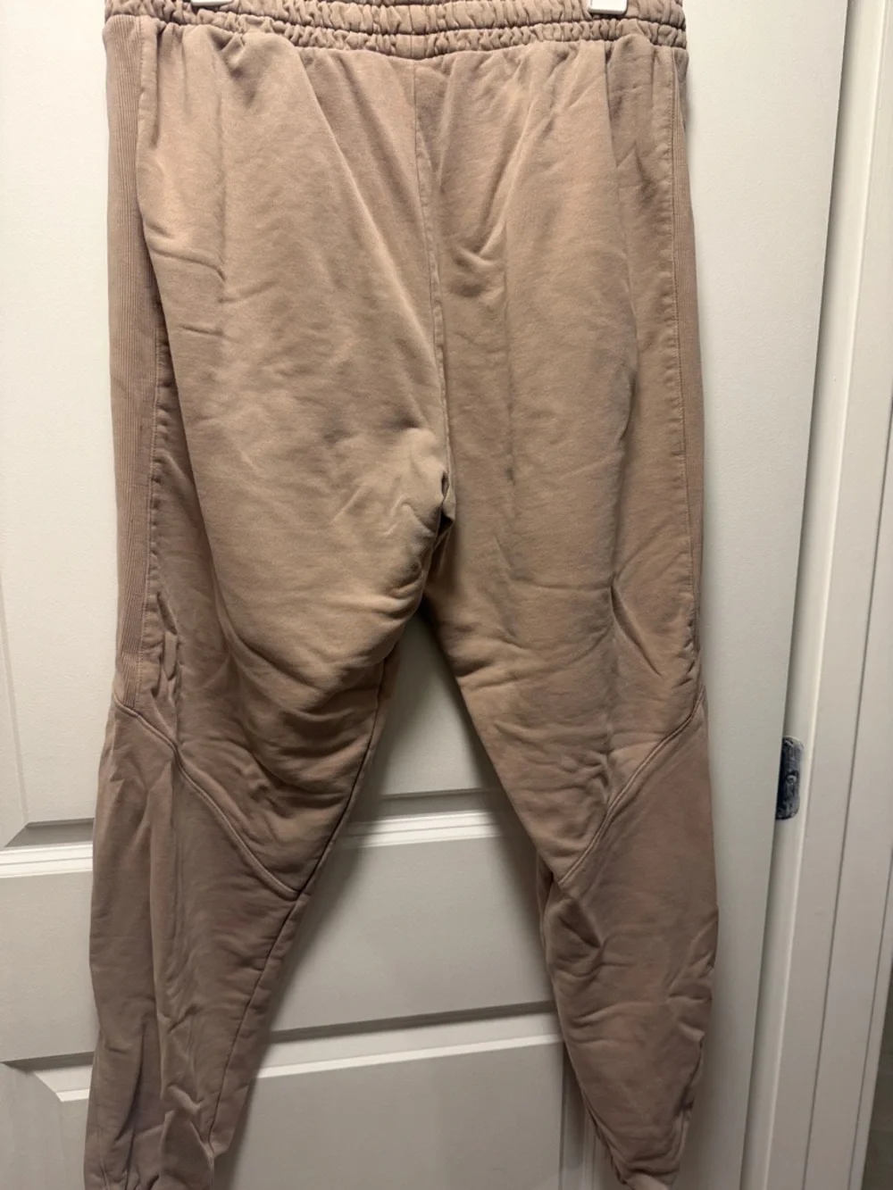 Gymshark Men's Taupe Jogger Sweatpants - Picture 4 of 4